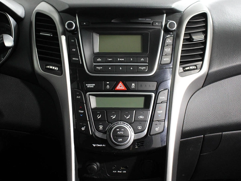 i30