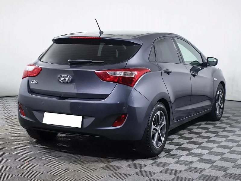 i30