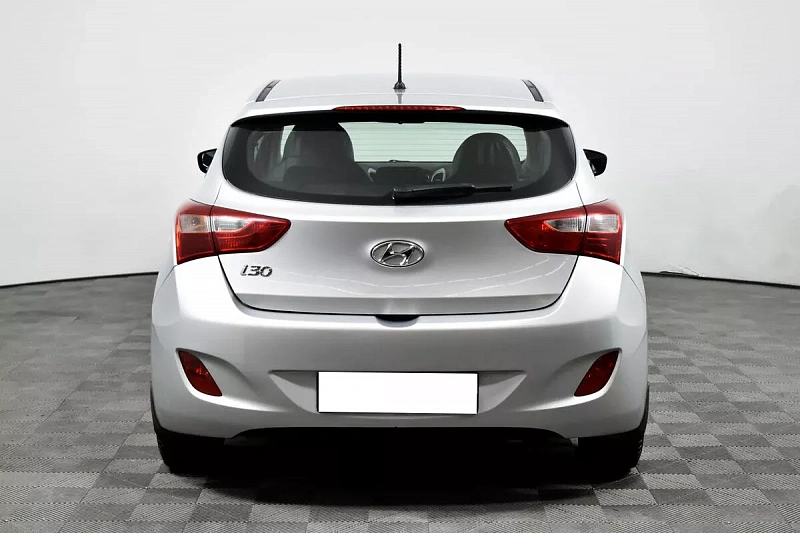 i30