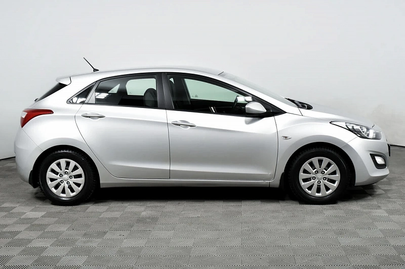 i30