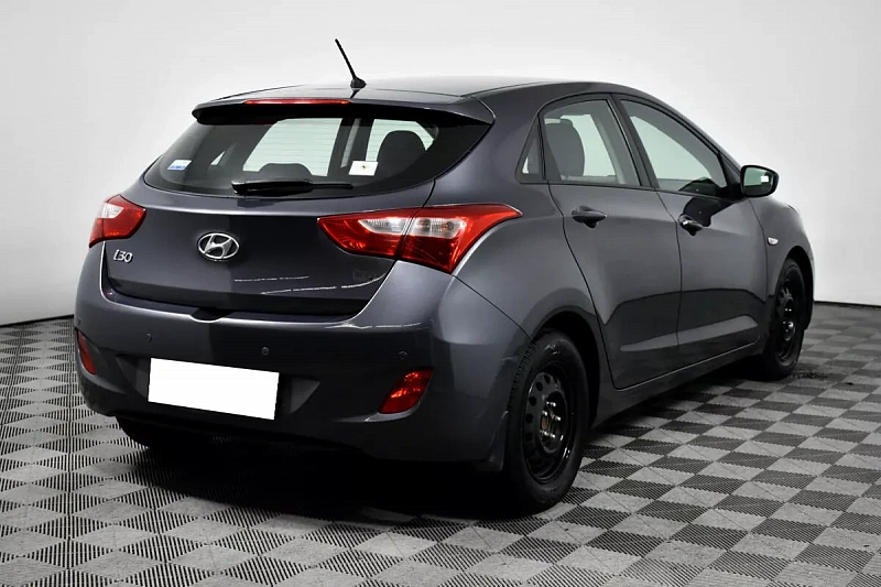 i30