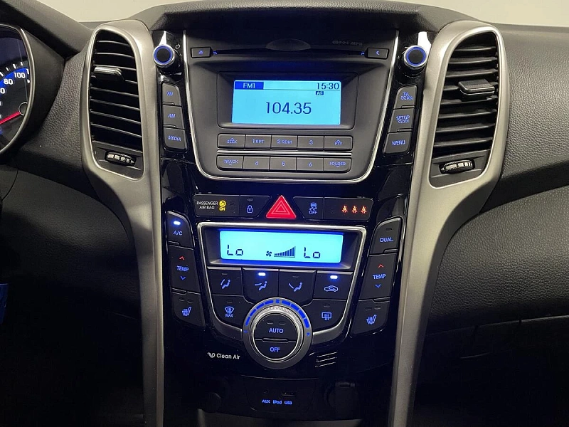 i30