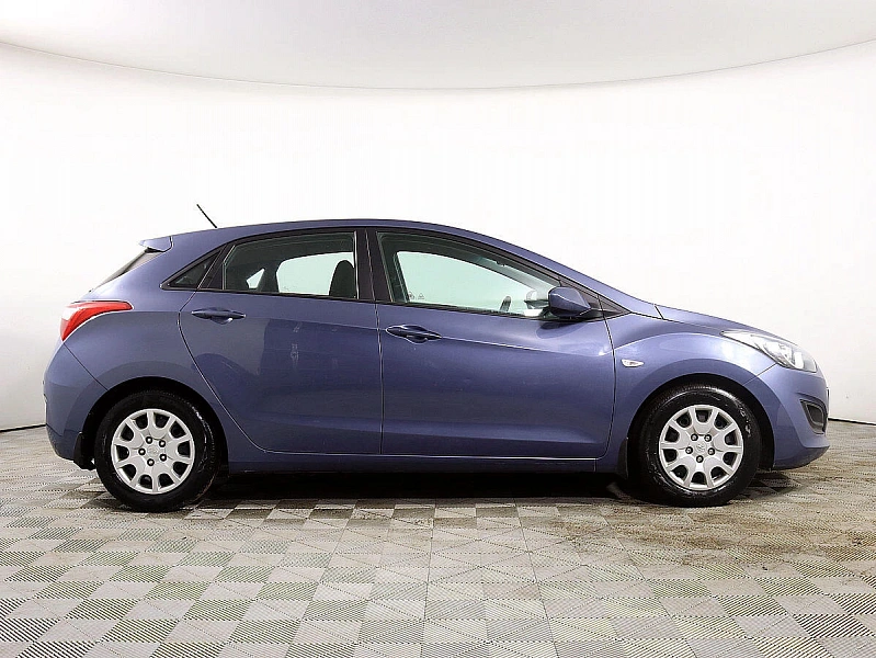 i30