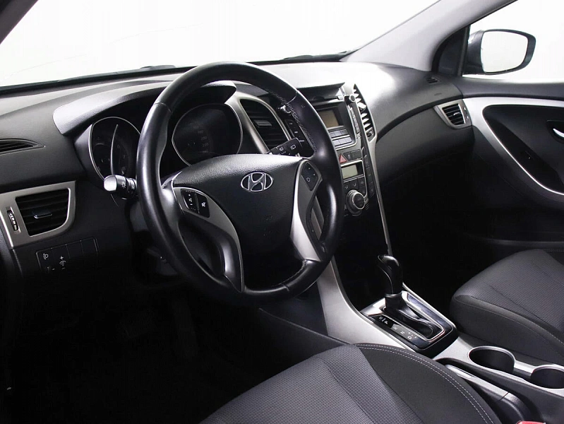 i30