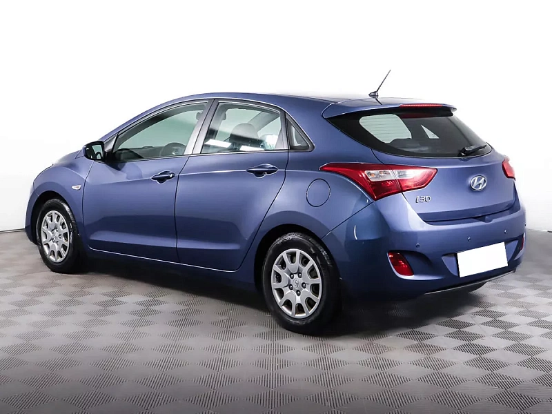 i30