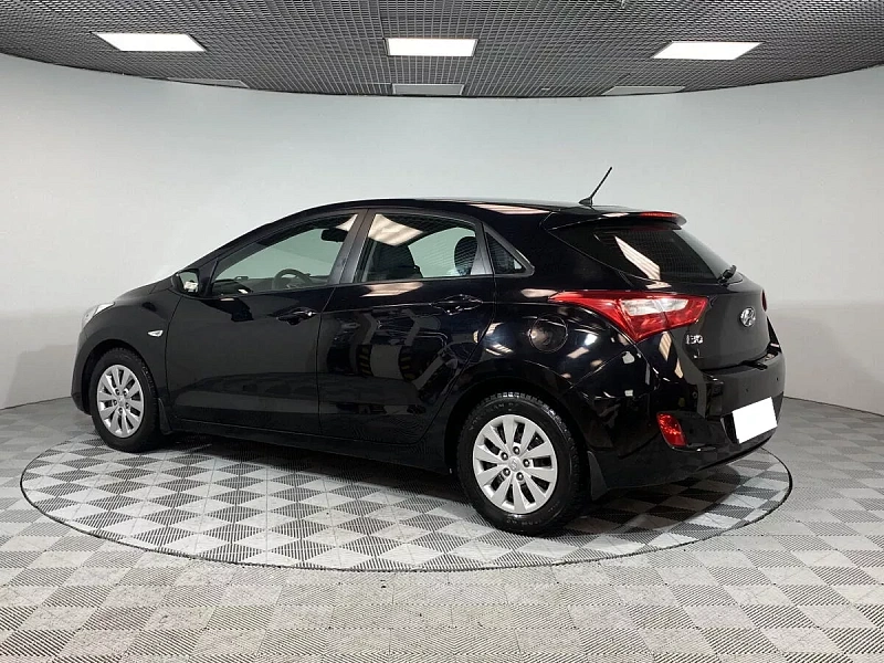 i30