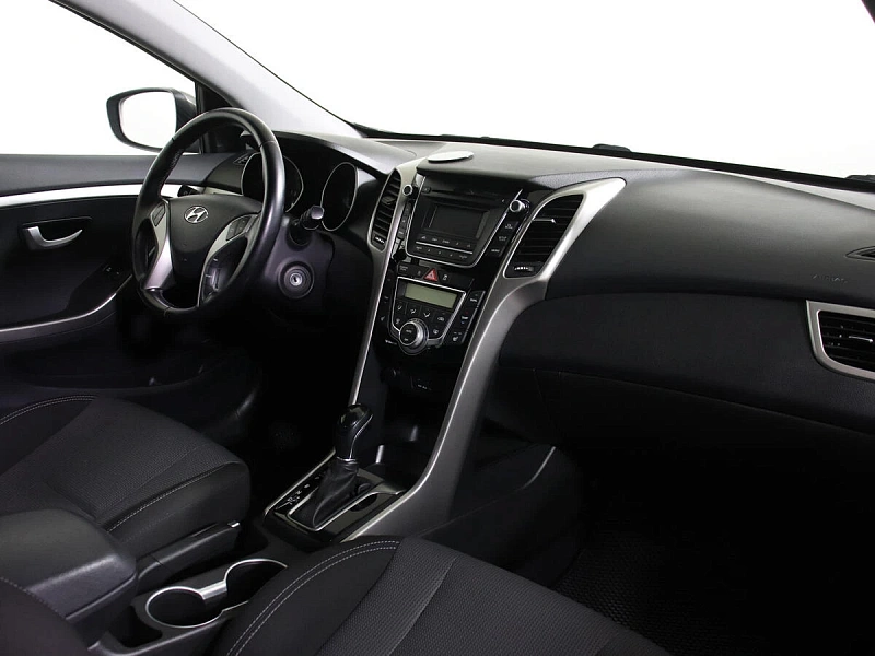 i30