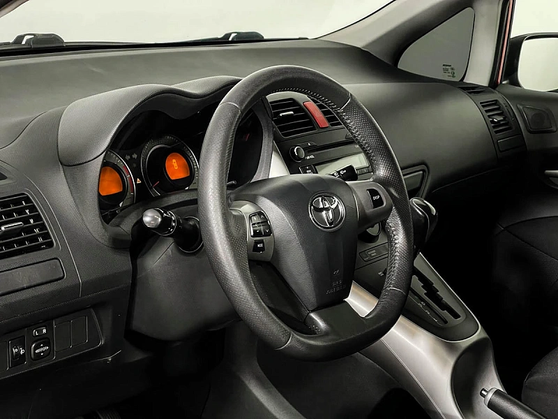 Auris