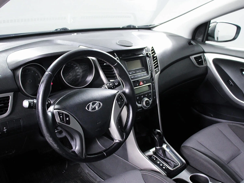i30