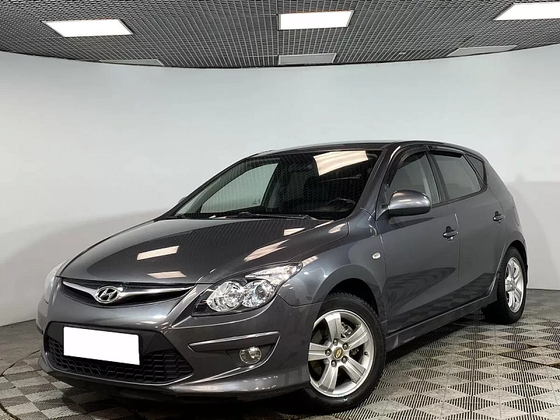 i30