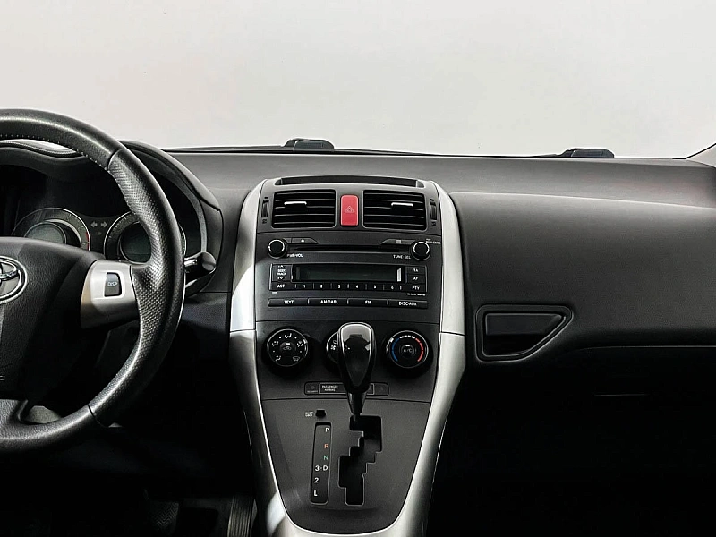 Auris