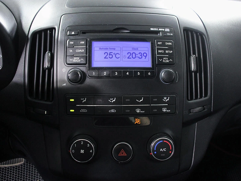 i30