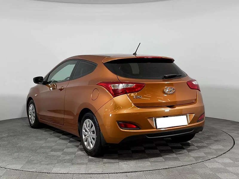 i30