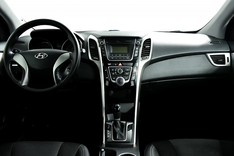 i30