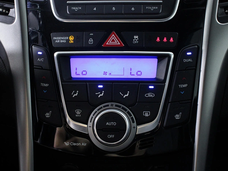 i30