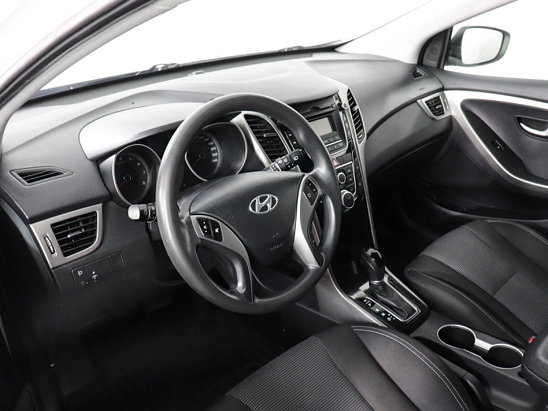 i30