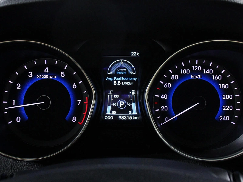 i30