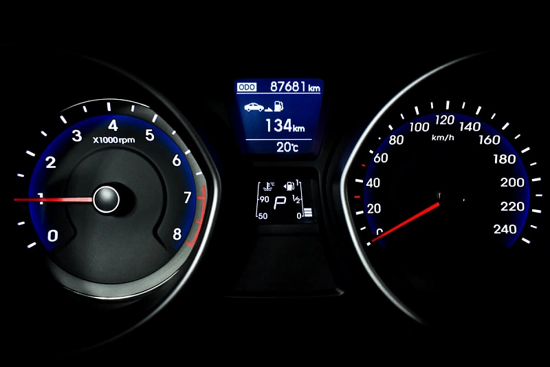 i30