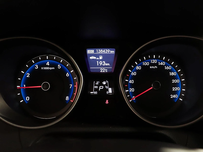 i30