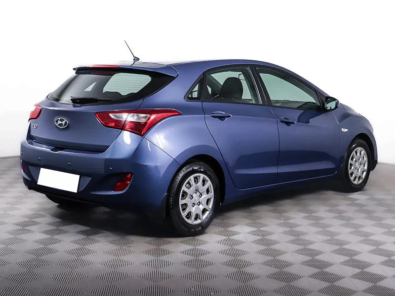 i30