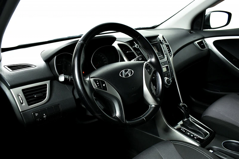 i30