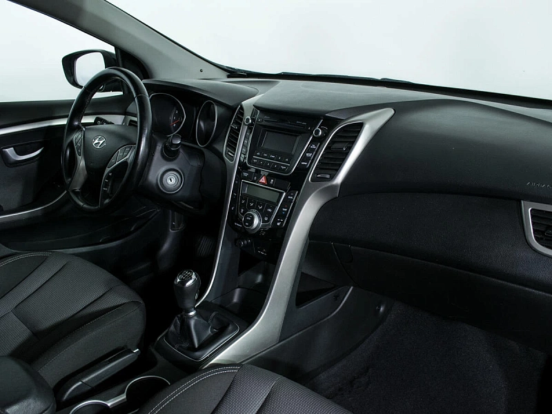 i30