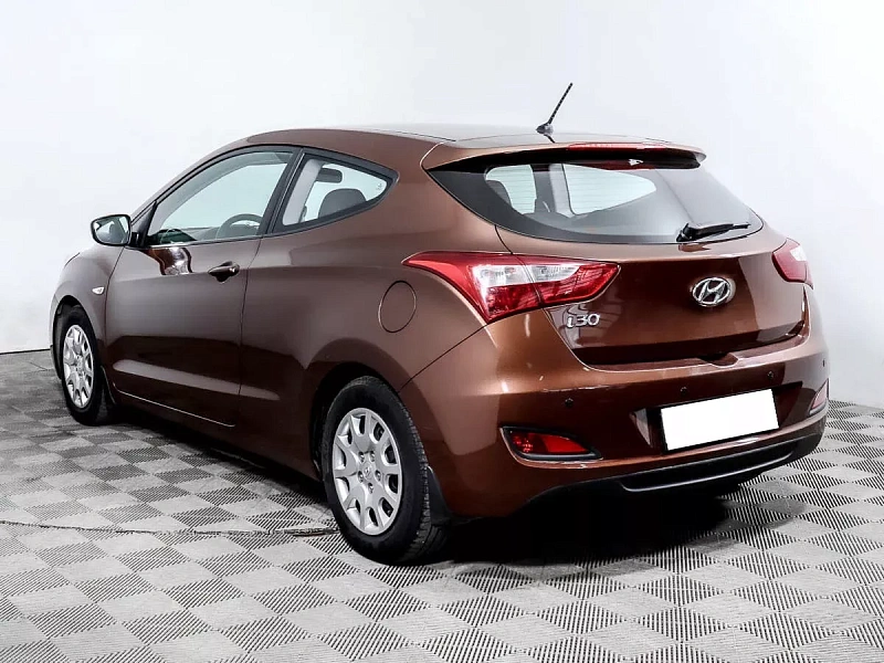 i30