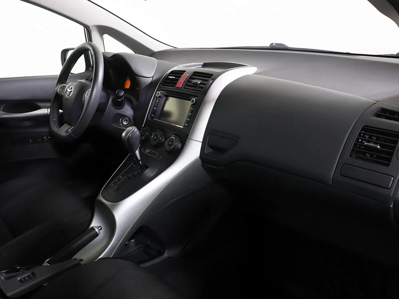 Auris
