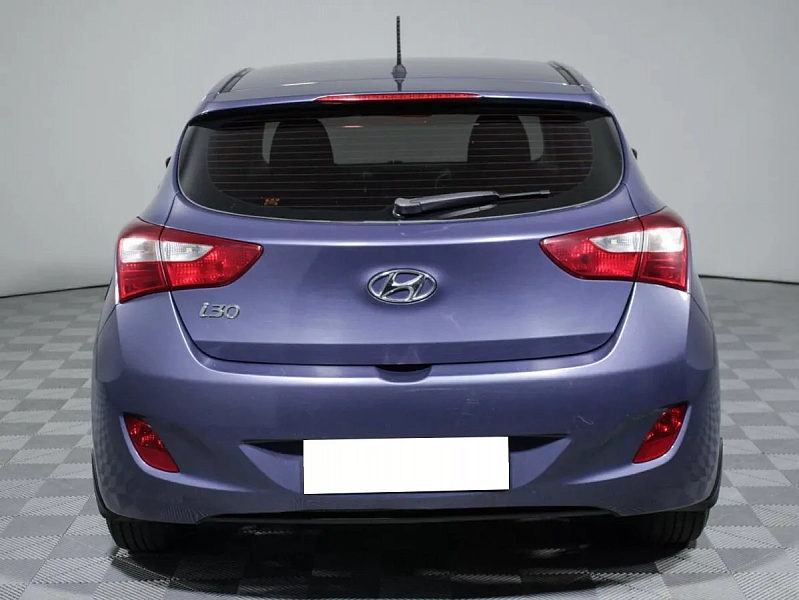 i30
