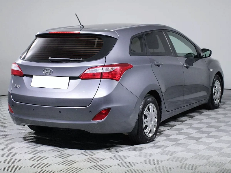 i30
