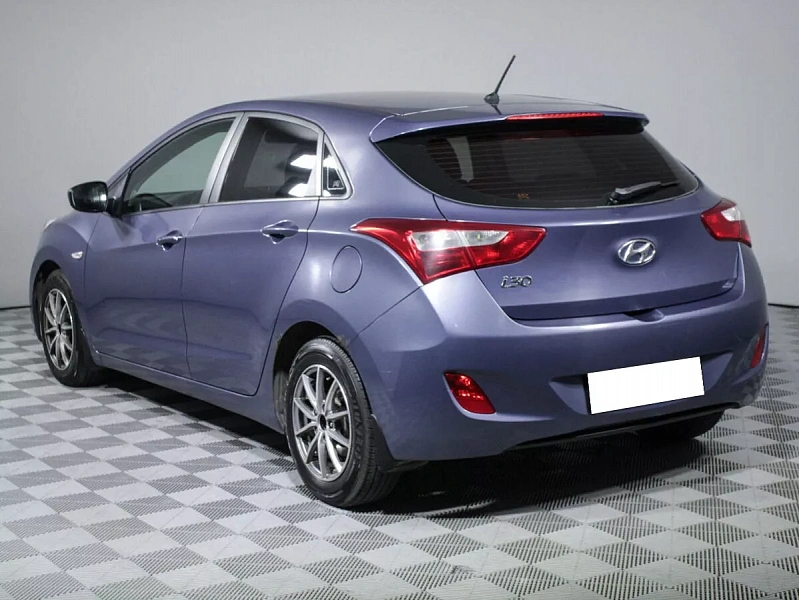 i30