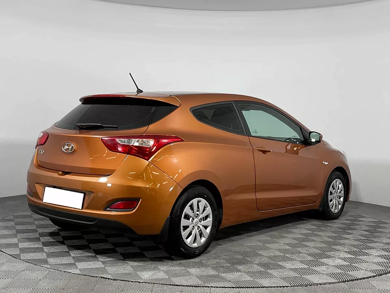 i30