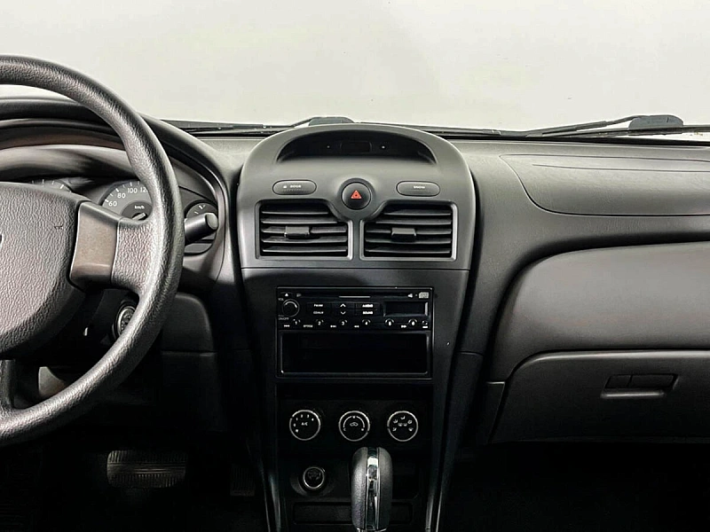 Almera Classic
