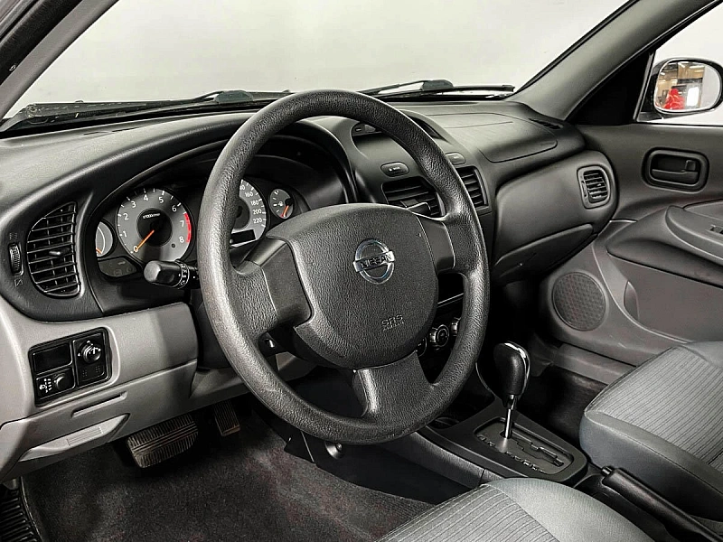 Almera Classic