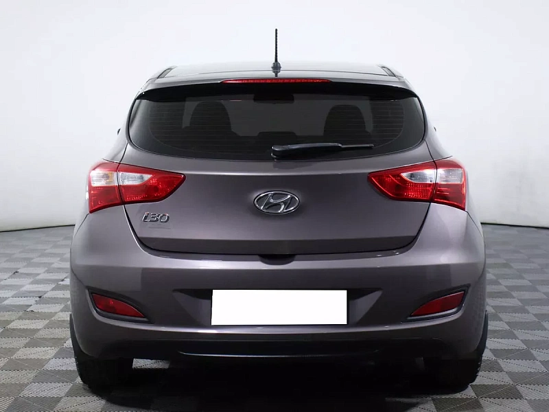 i30