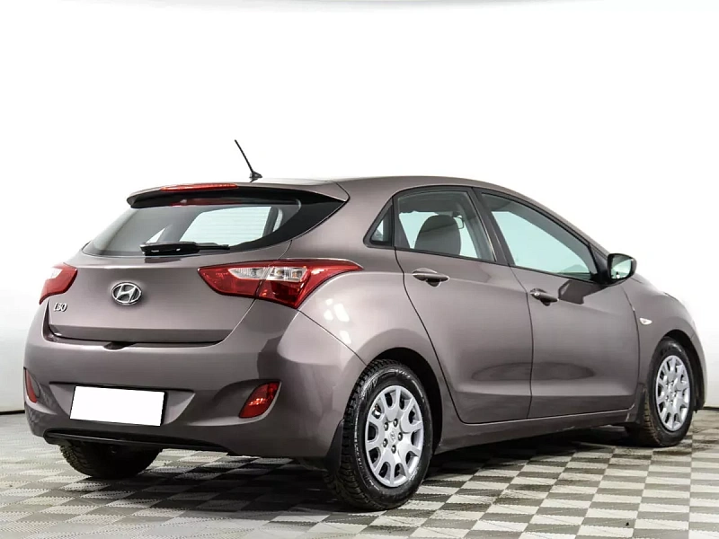 i30
