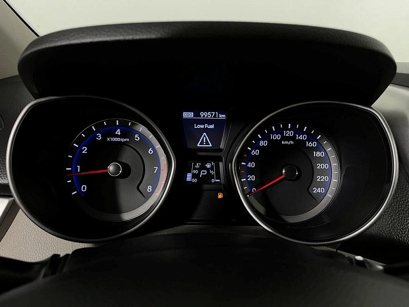 i30