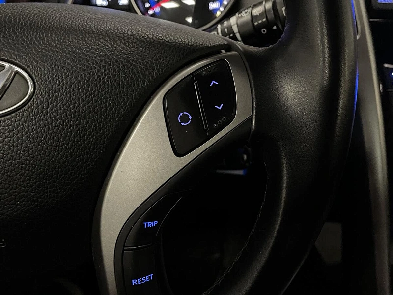 i30