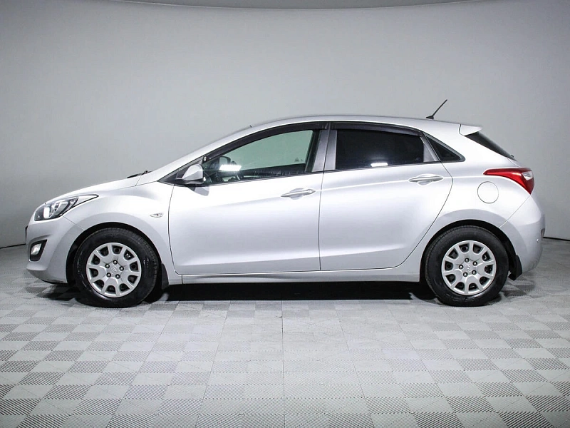 i30