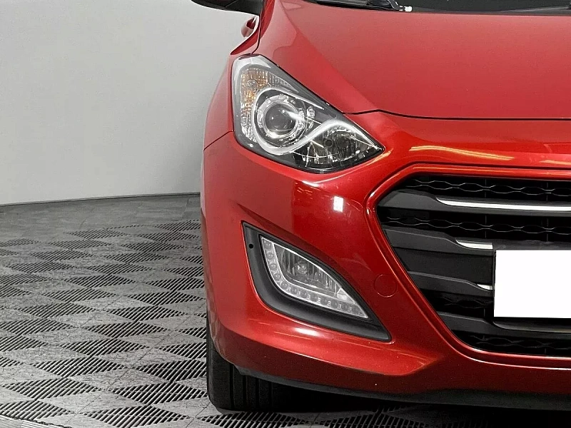 i30
