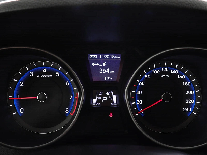 i30