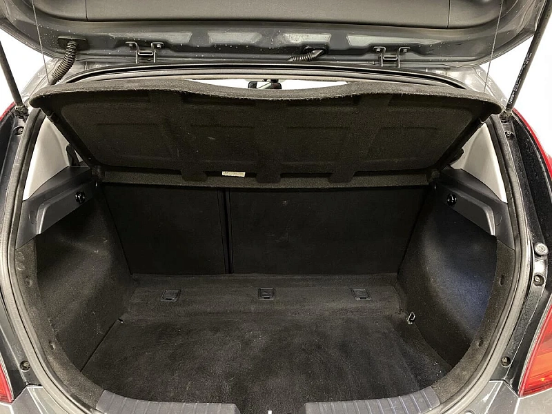 i30