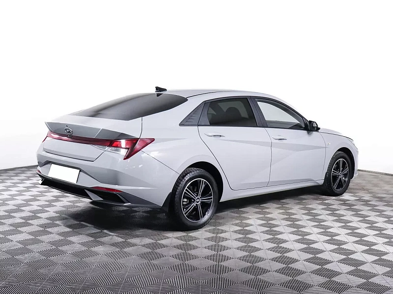 Elantra