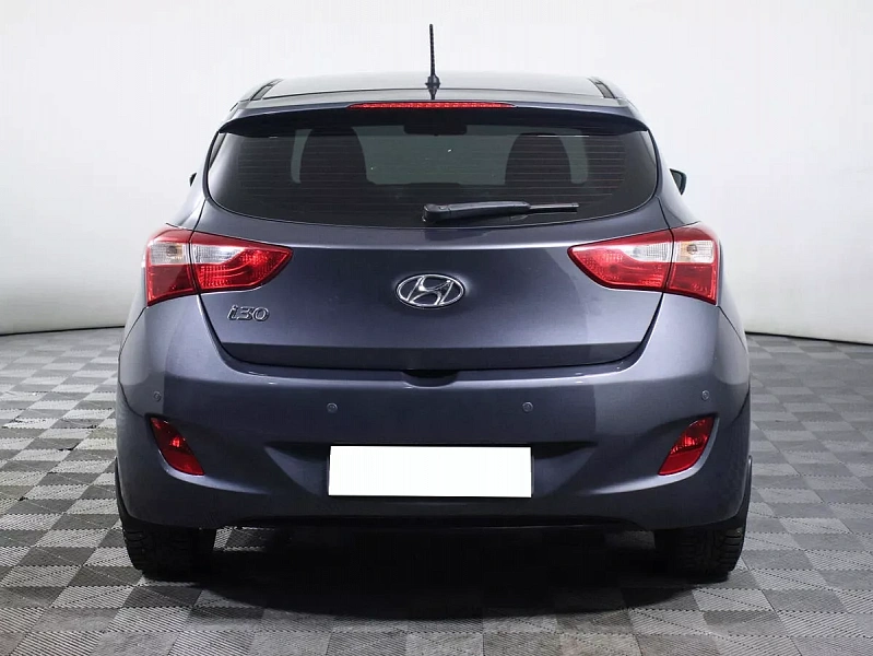 i30