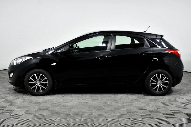 i30