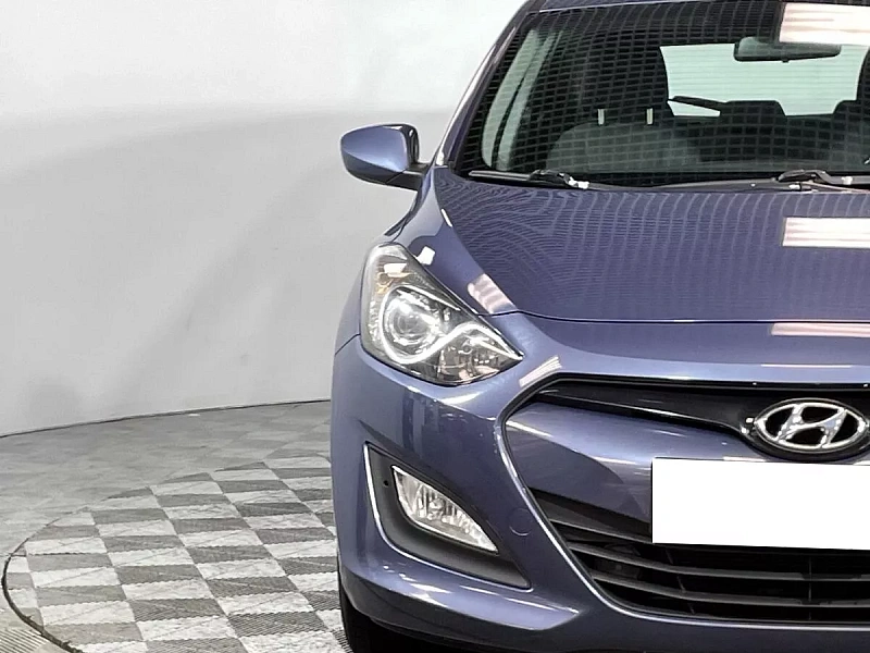 i30