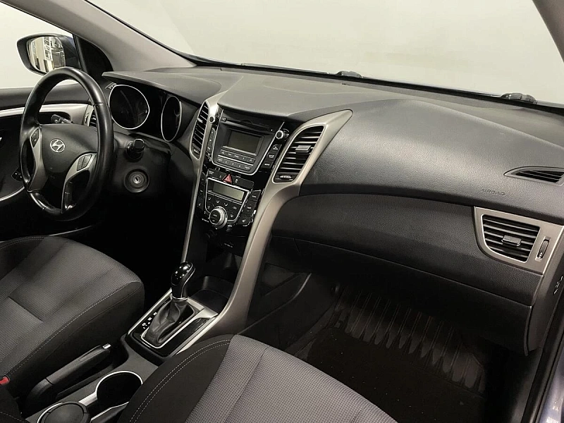 i30