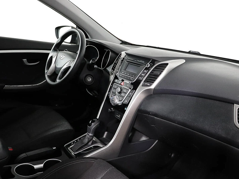 i30