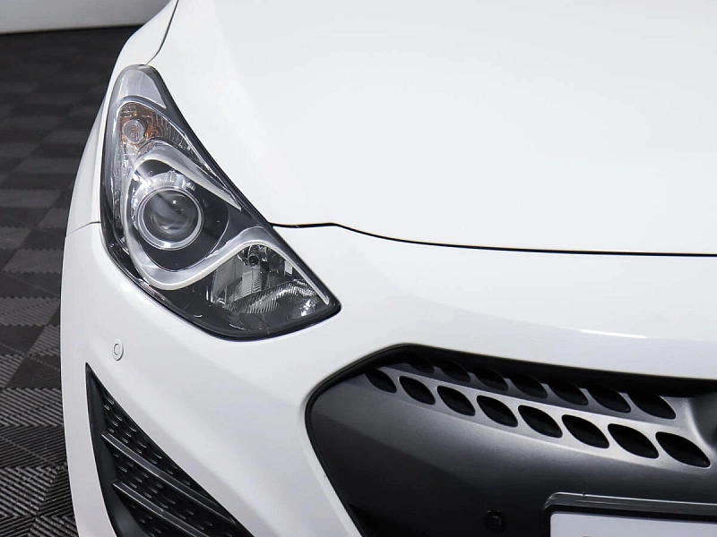 i30