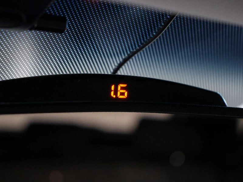 i30